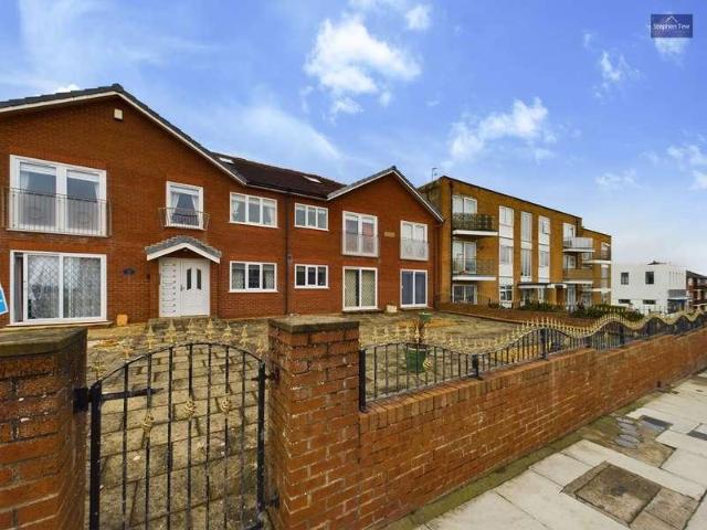 1 bed flat for sale