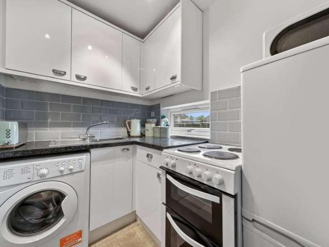 1 bed flat for sale