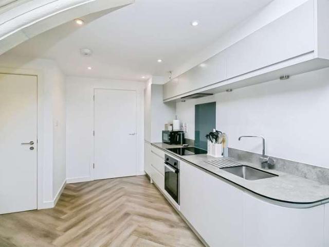 1 bed flat for sale