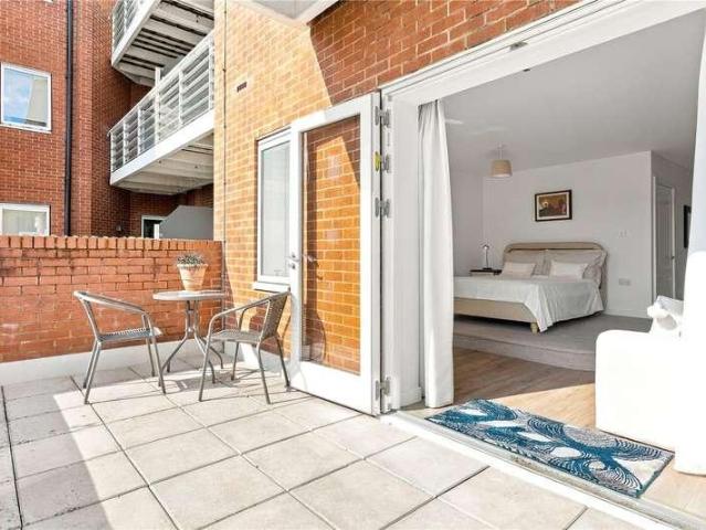 1 bed flat for sale