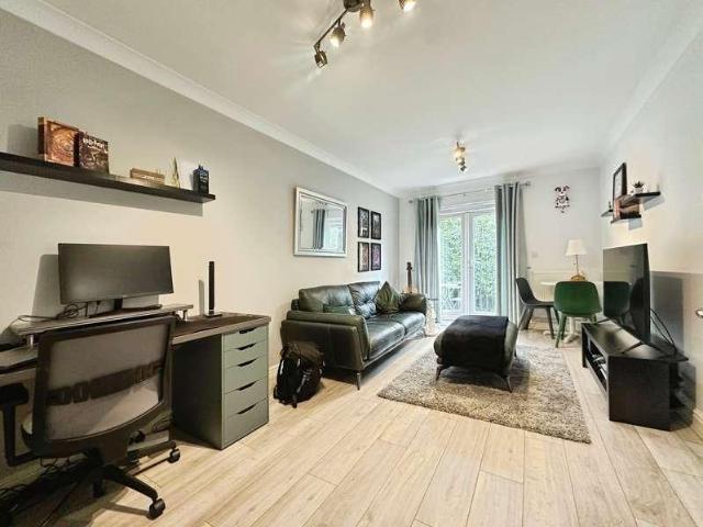 1 bed flat for sale