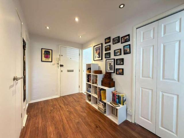 1 bed flat for sale