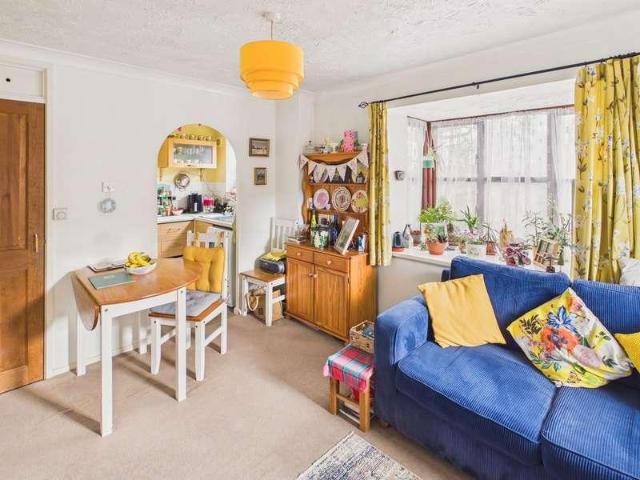 1 bed flat for sale