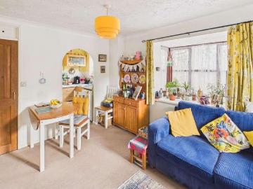 1 bed flat for sale