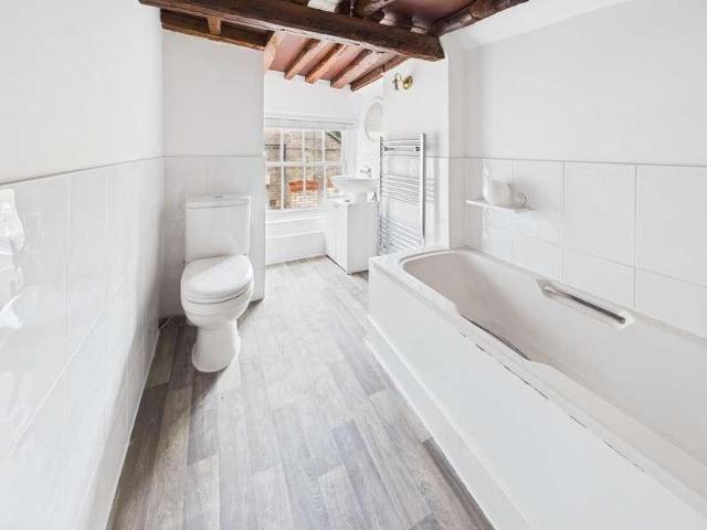 1 bed flat for sale