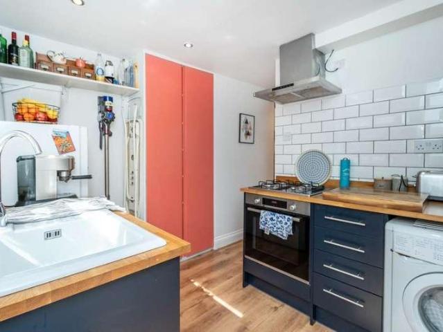 1 bed flat for sale