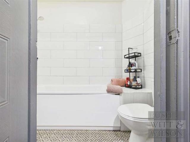 1 bed flat for sale
