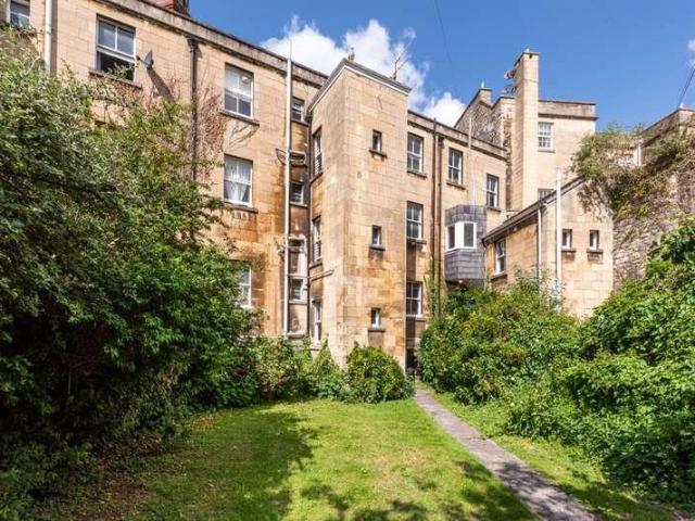 1 bed flat for sale