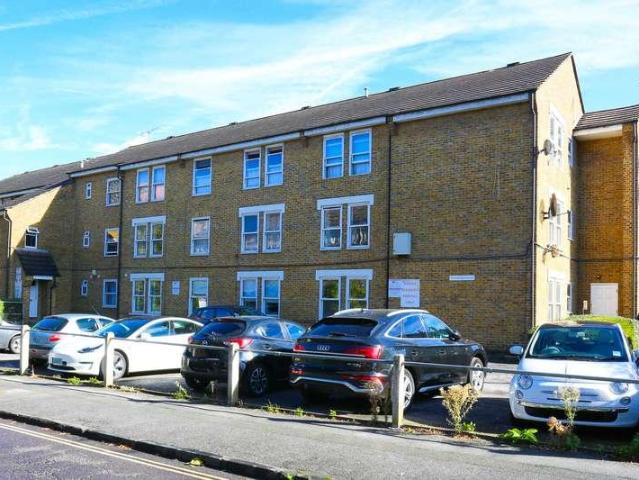 1 bed flat for sale