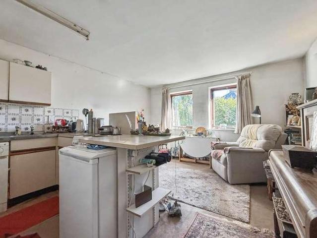 1 bed flat for sale