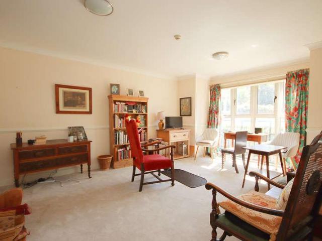 1 bed flat for sale