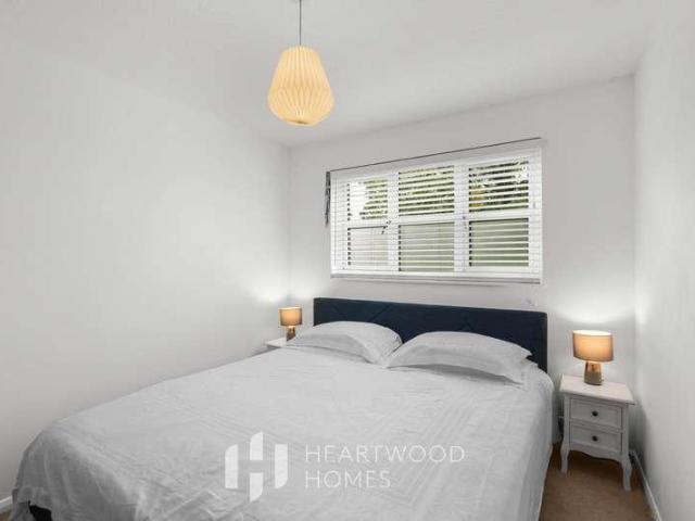 1 bed flat for sale