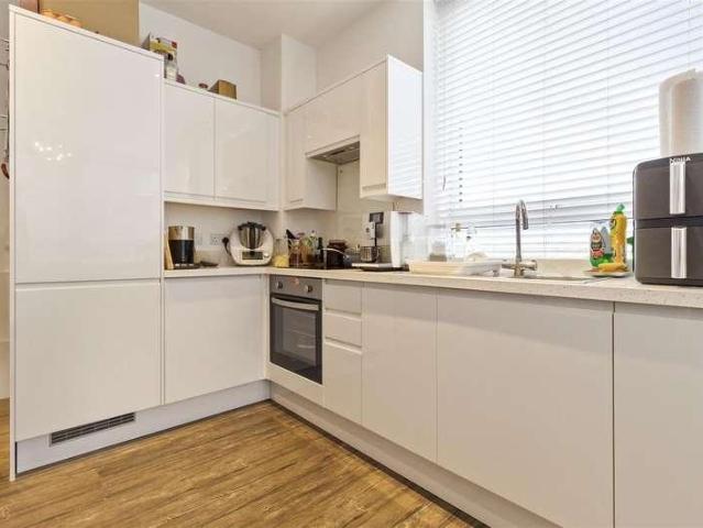 1 bed flat for sale