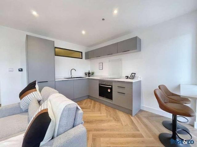 1 bed flat for sale