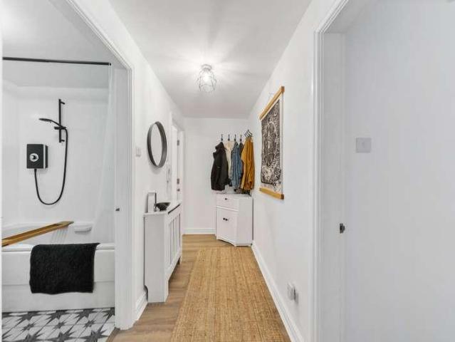 1 bed flat for sale