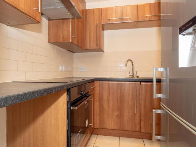 1 bed flat for sale