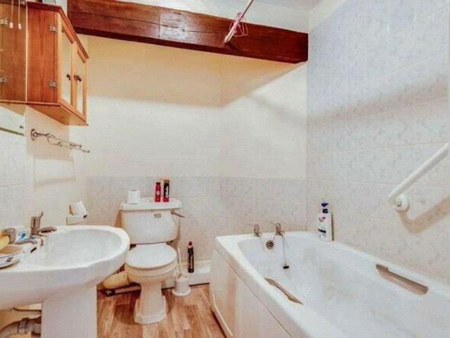 1 bed flat for sale