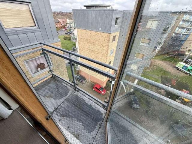 1 bed flat for sale