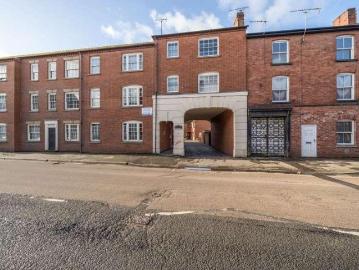 1 bed flat for sale