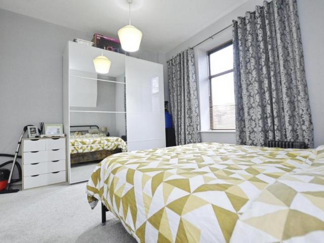 1 bed flat for sale