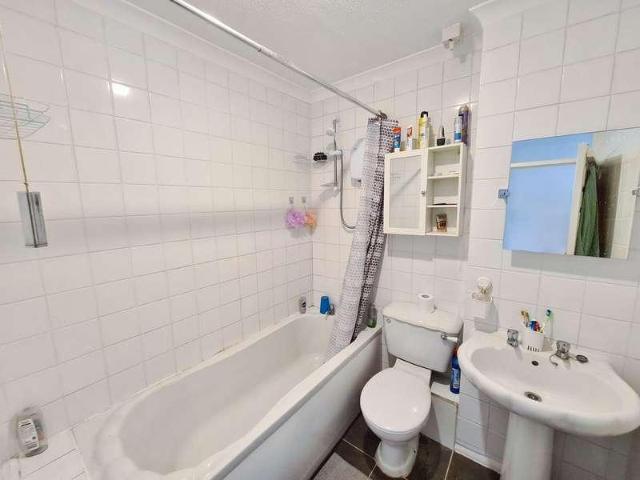 1 bed flat for sale