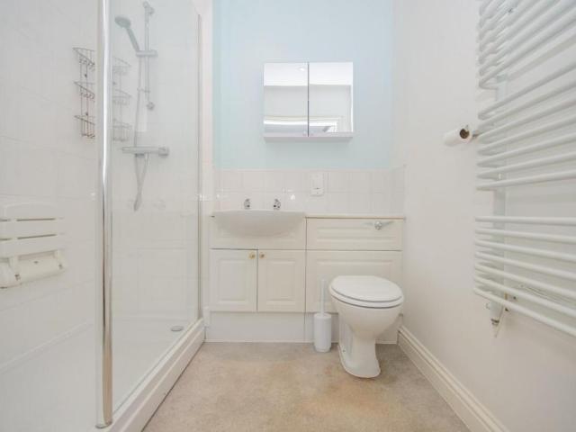 1 bed flat for sale