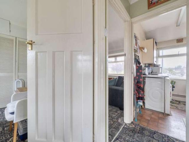 1 bed flat for sale