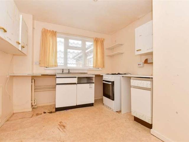 1 bed flat for sale