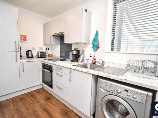 1 bed flat for sale