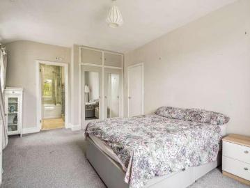 1 bed flat for sale