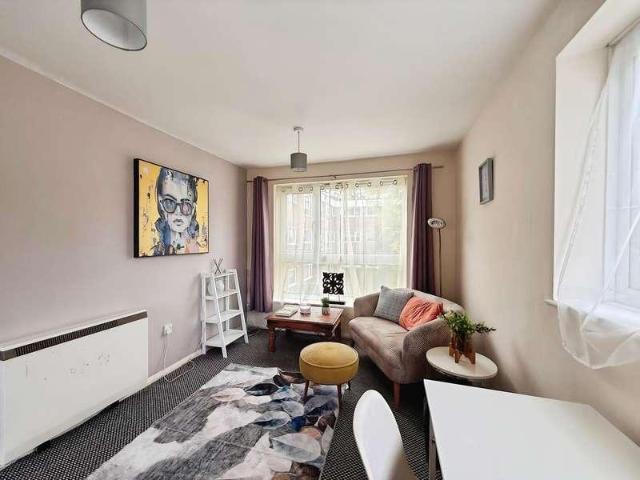 1 bed flat for sale