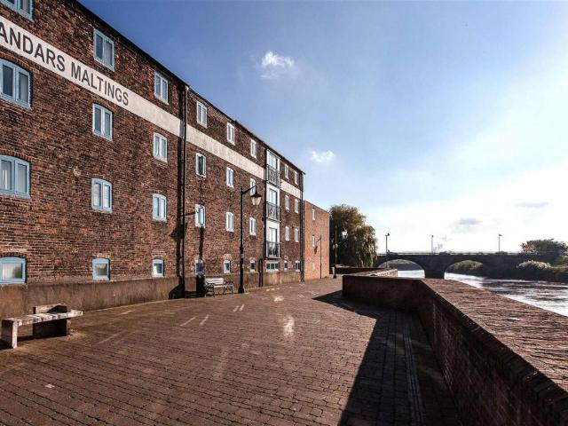 1 bed flat for sale