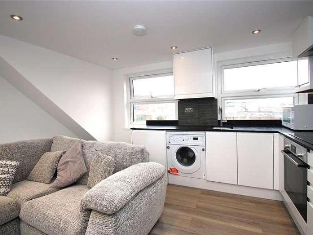 1 bed flat for sale