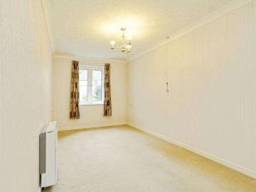 1 bed flat for sale
