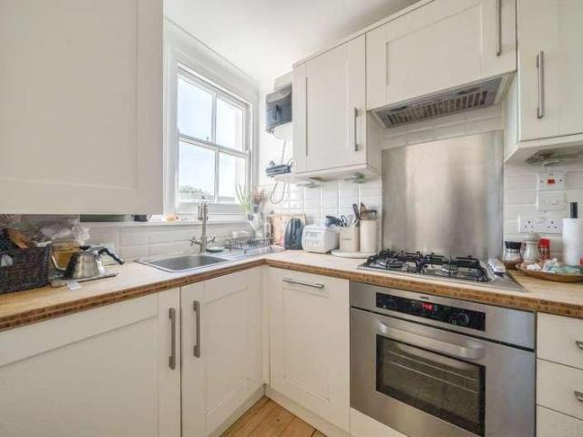 1 bed flat for sale
