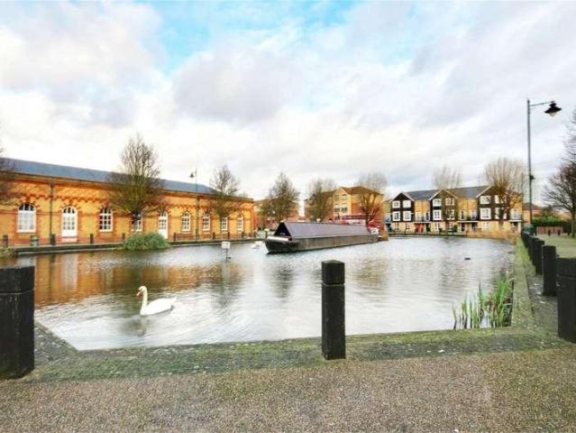 1 bed flat for sale