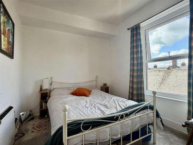 1 bed flat for sale