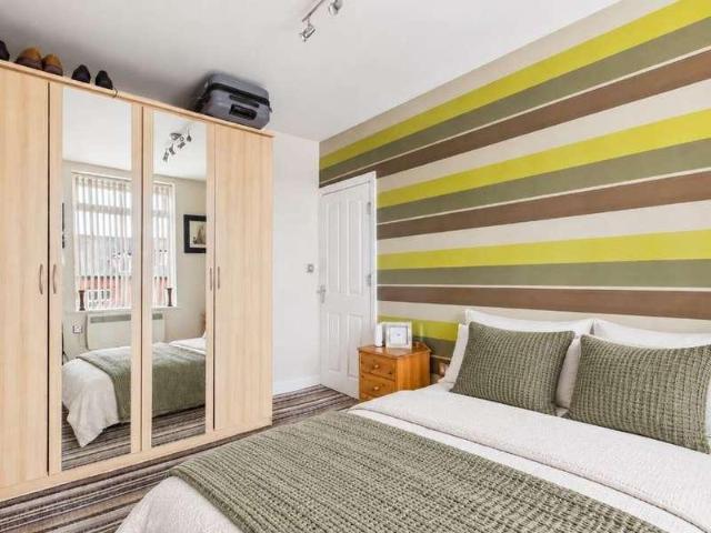 1 bed flat for sale