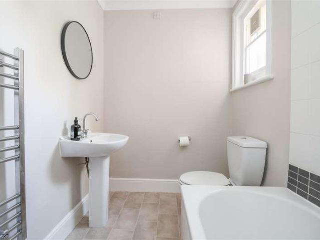 1 bed flat for sale