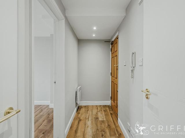 1 bed flat for sale