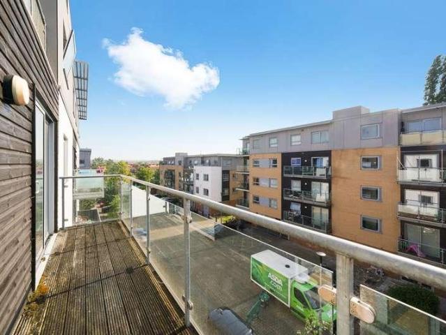 1 bed flat for sale