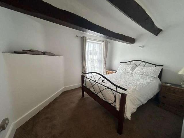 1 bed flat for sale