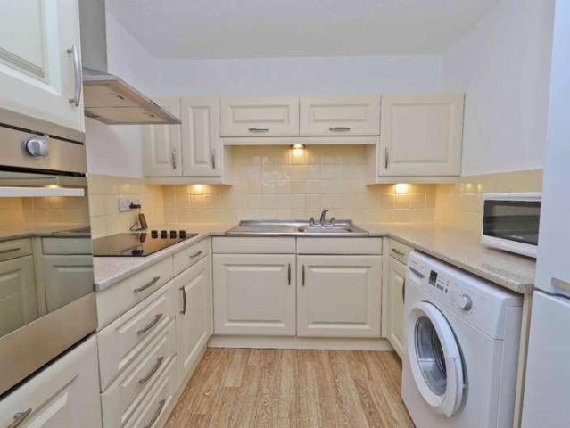 1 bed flat for sale