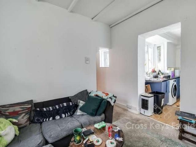 1 bed flat for sale