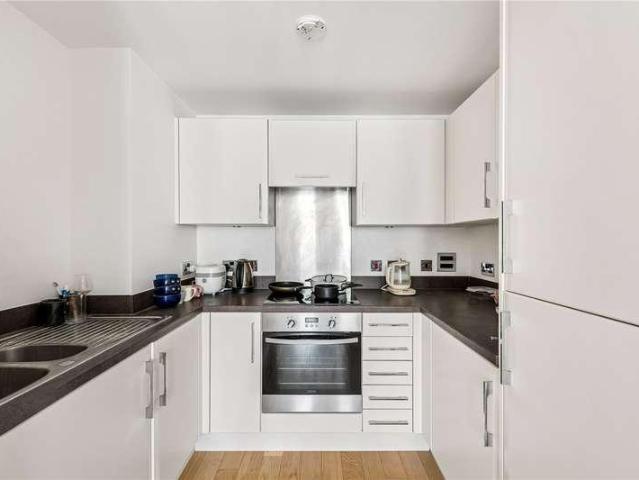 1 bed flat for sale