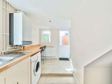 1 bed flat for sale