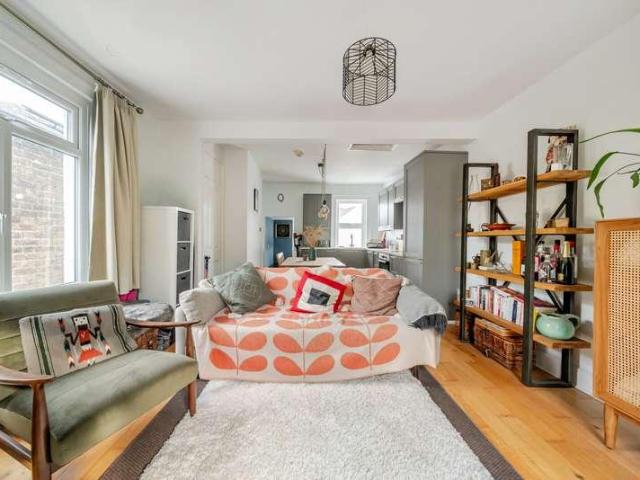 1 bed flat for sale