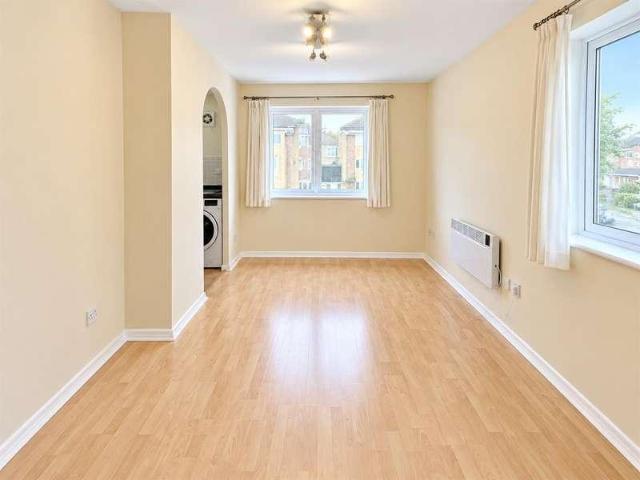 1 bed flat for sale