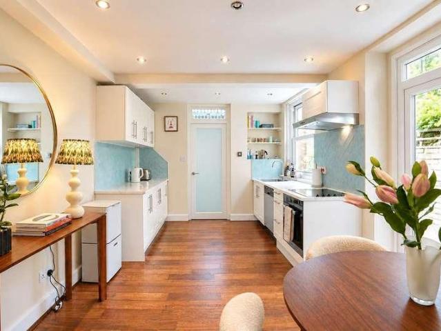 1 bed flat for sale