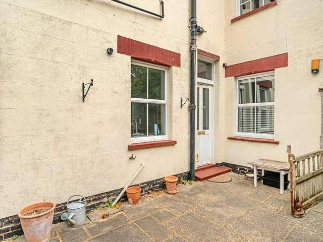1 bed flat for sale